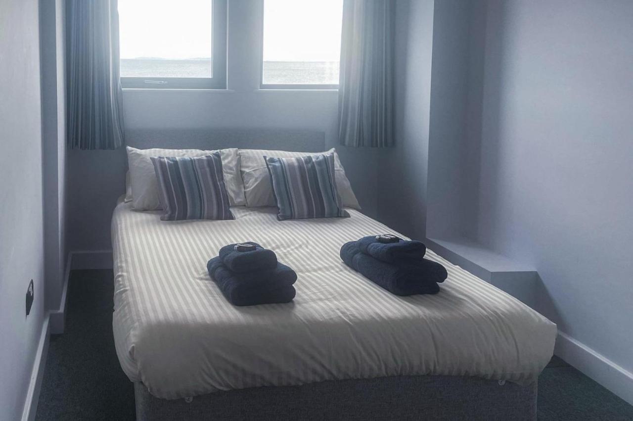 No 2 Ocean Cabins - Saundersfoot Harbour - Saundersfoot Extérieur photo